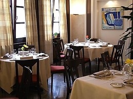 Hotel Acacia