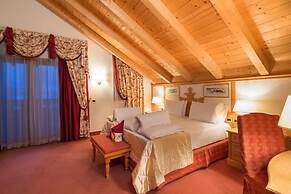 Hotel Sassongher – Preferred Hotels & Resorts