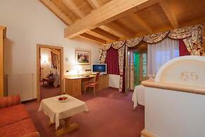 Hotel Sassongher – Preferred Hotels & Resorts