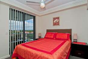 Aqualine Apartments