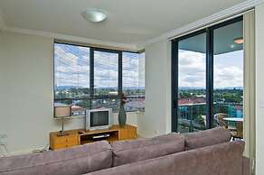 Aqualine Apartments