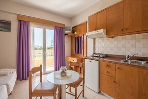 Danelis Studios and Apartments