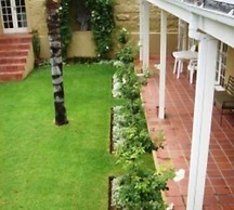 Yamkela Guest House