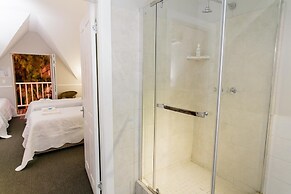 Yamkela Guest House