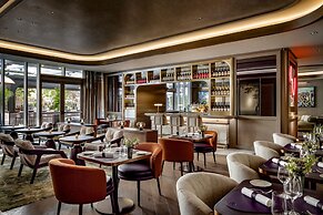 The Ritz-Carlton, Toronto
