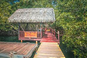 Red Frog Beach Island Resort
