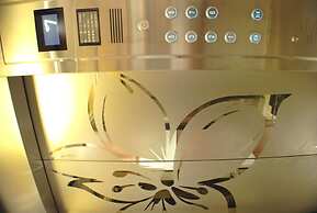 Ying Zhen Hotel