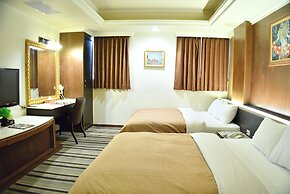 Ying Zhen Hotel