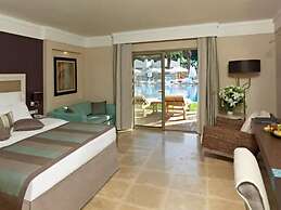 Paloma Pasha  - All inclusive