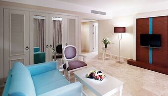 Paloma Pasha  - All inclusive