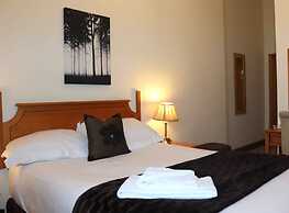 The City Hotel
