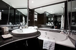 Hotel Art Palace Suites & Spa