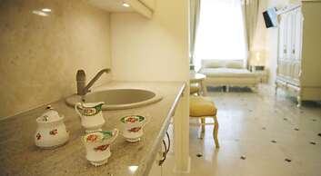 P&J Apartments