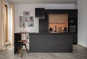P&J Apartments