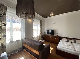 P&J Apartments