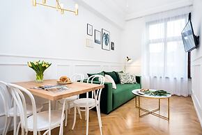 P&J Apartments