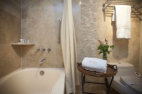 ANTARA HOTEL & SUITES - MIRAFLORES