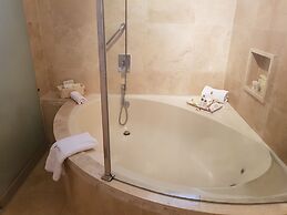 ANTARA HOTEL & SUITES - MIRAFLORES