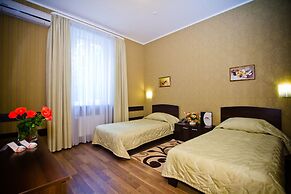 City Club Hotel