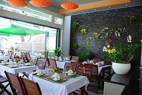 Canary Beach Resort