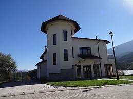 Pinerose Resort