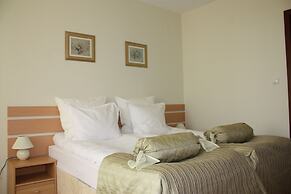 Pinerose Resort