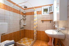 Kontaratos Studios & Apartments