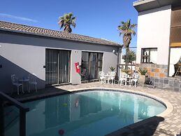 Le Blue Guesthouse