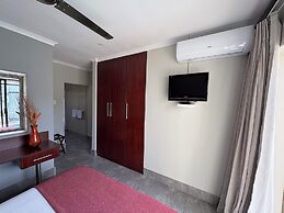 Le Blue Guesthouse