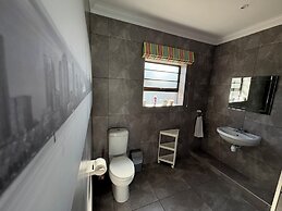 Le Blue Guesthouse