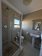 Le Blue Guesthouse
