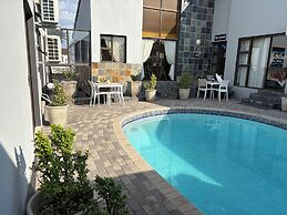 Le Blue Guesthouse