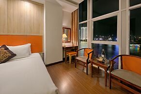Sun River Hotel