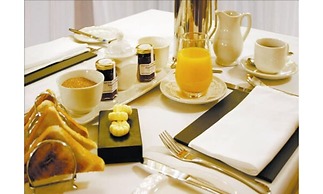 The Glen Yr Afon House Hotel