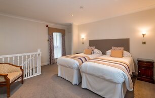 The Glen Yr Afon House Hotel