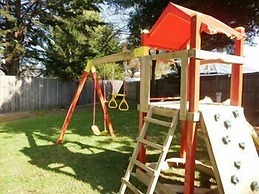 Kickback Cottages