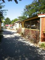 Kickback Cottages