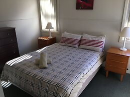 Kickback Cottages