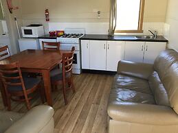 Kickback Cottages