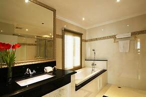 LK Miracle Suite