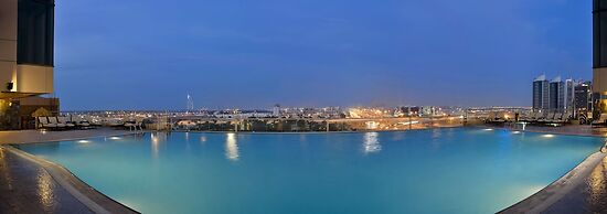 Two Seasons Hotel & Apartments