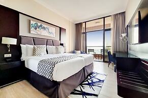 Two Seasons Hotel & Apartments