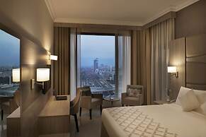 Two Seasons Hotel & Apartments