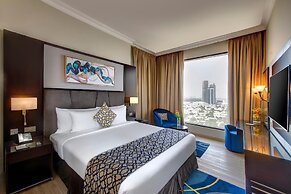 Two Seasons Hotel & Apartments