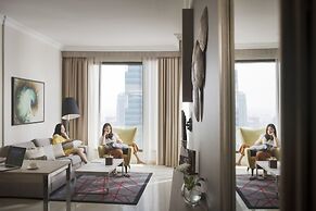 Two Seasons Hotel & Apartments