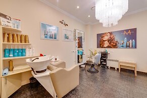New Peterhof Hotel