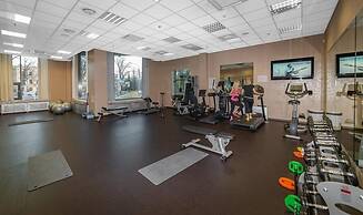 New Peterhof Hotel