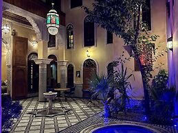Riad Layalina