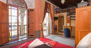 Riad Layalina