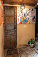 Riad Layalina